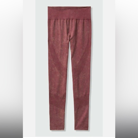 Victoria's Secret PINK SEAMLESS LEGGINGS & LIGHTLY LINED GYM RACERBACK SET - Picture 11 of 16